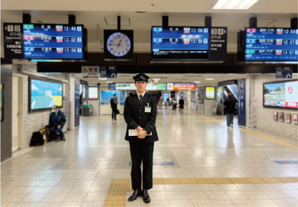 駅務員